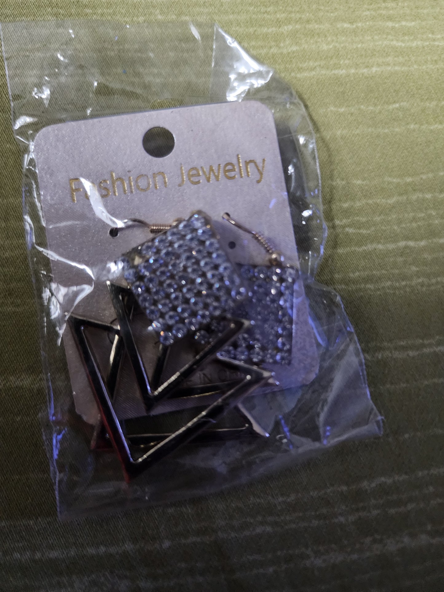 1PC EARRINGS