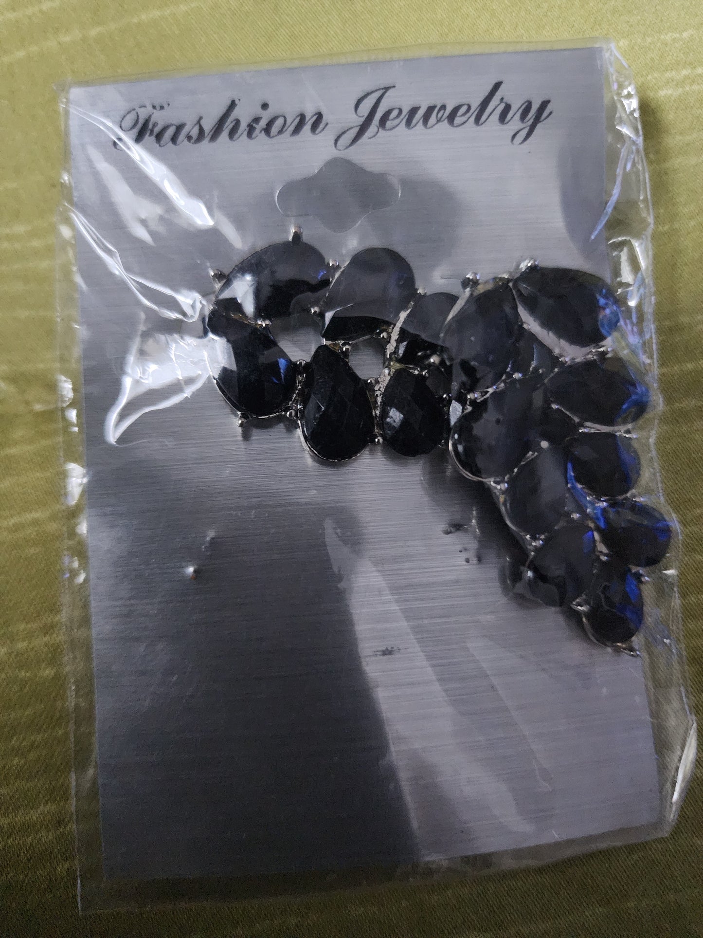 1PC EARRINGS