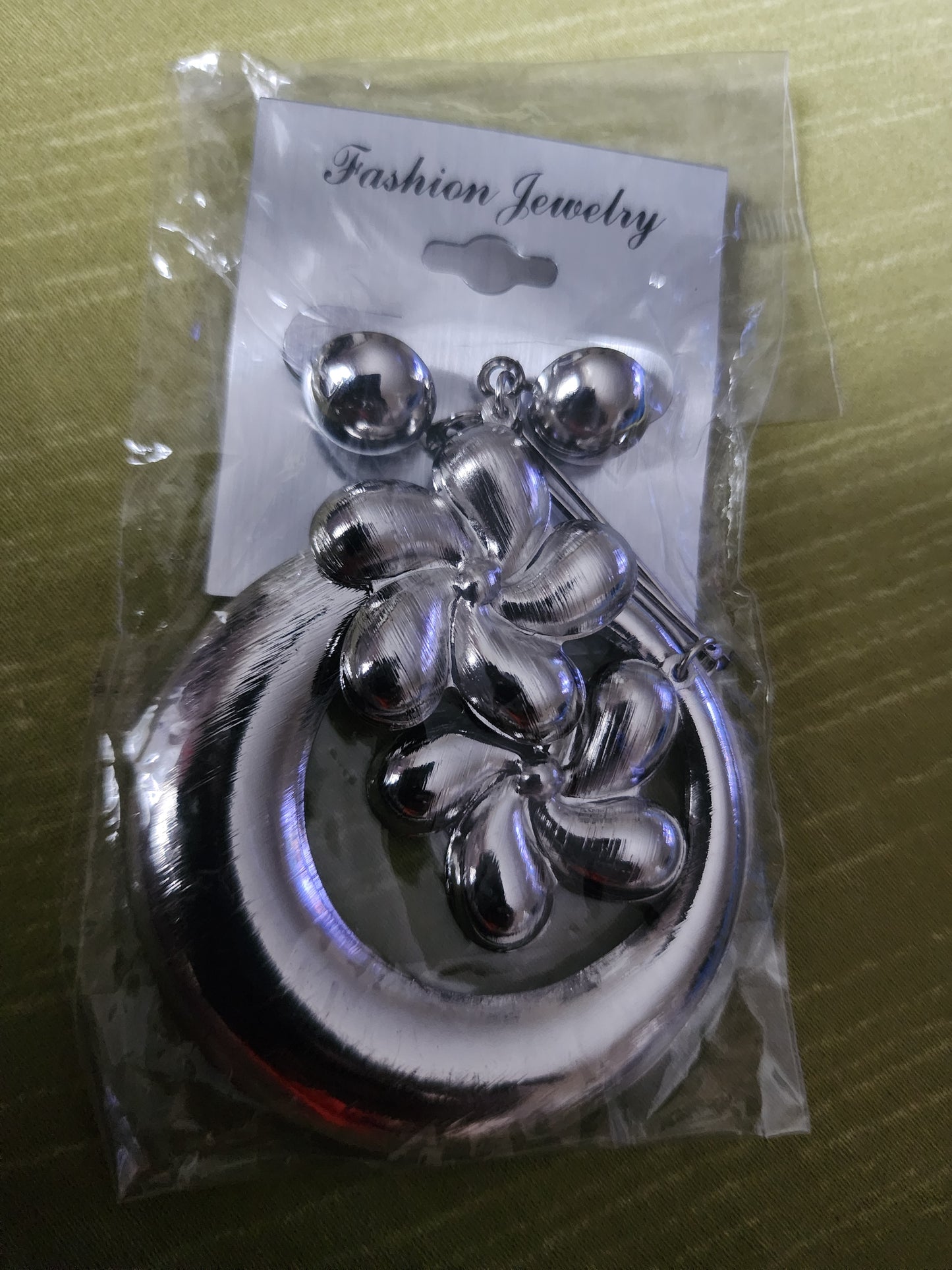 1PC EARRINGS