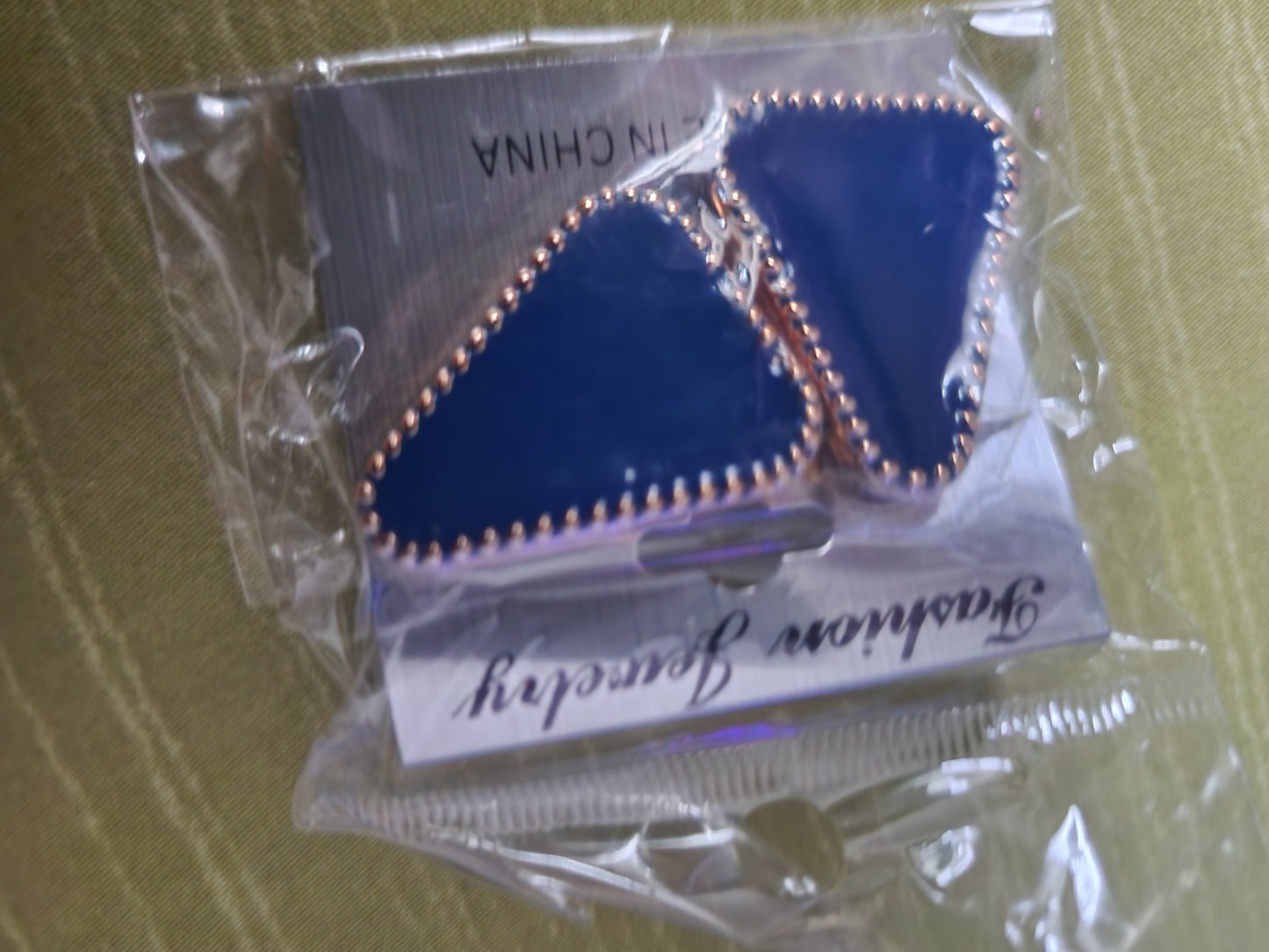 1PC EARRINGS